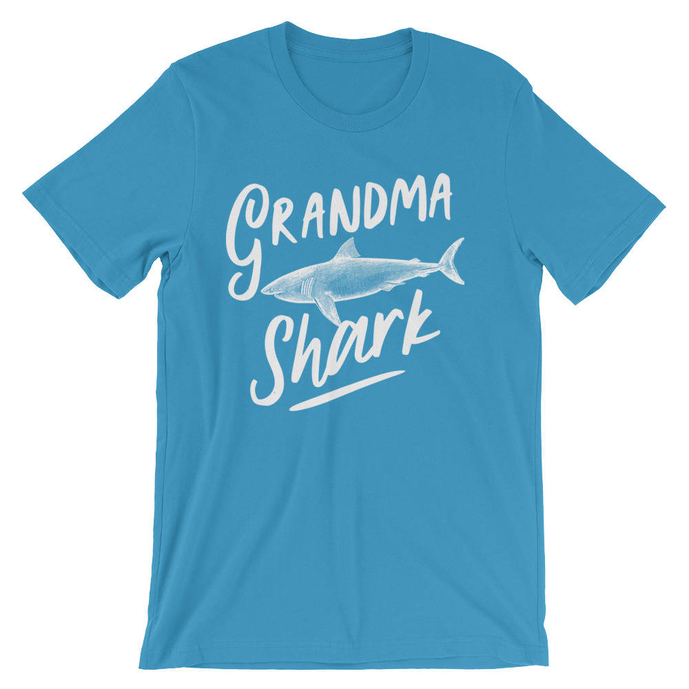 Grandma Shark Unisex T-Shirt - Pregnancy Announcement shirt - Grandma shirt - Grandma Gift - gift for grandma - new grandma - Stag & Peach Co