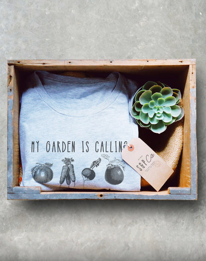 My Garden is Calling and I Must Grow Unisex T-Shirt - Gardener Shirt - Gardening Gift - Funny Sayings - Vegan Shirt - Plant Shirt