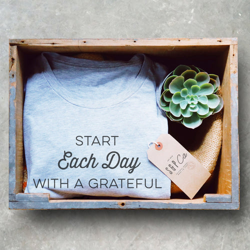 A Grateful Heart & Essential Oils Unisex Shirt - Stag & Peach Co