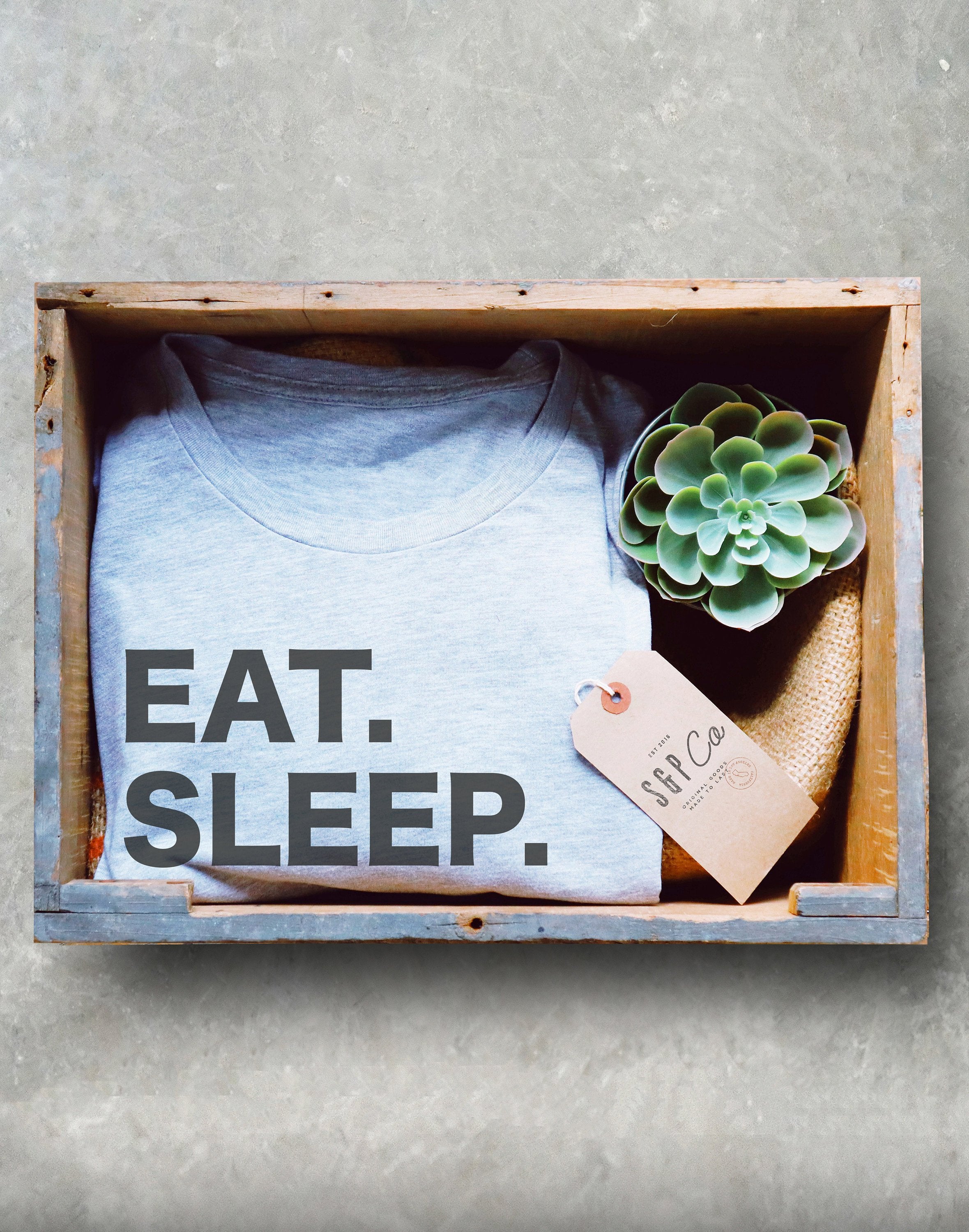 Eat Sleep Anime Repeat Unisex Shirt - Anime shirt, Manga shirt, Anime shirts, Anime gift, Anime gifts, Japanese shirt, Otaku shirt