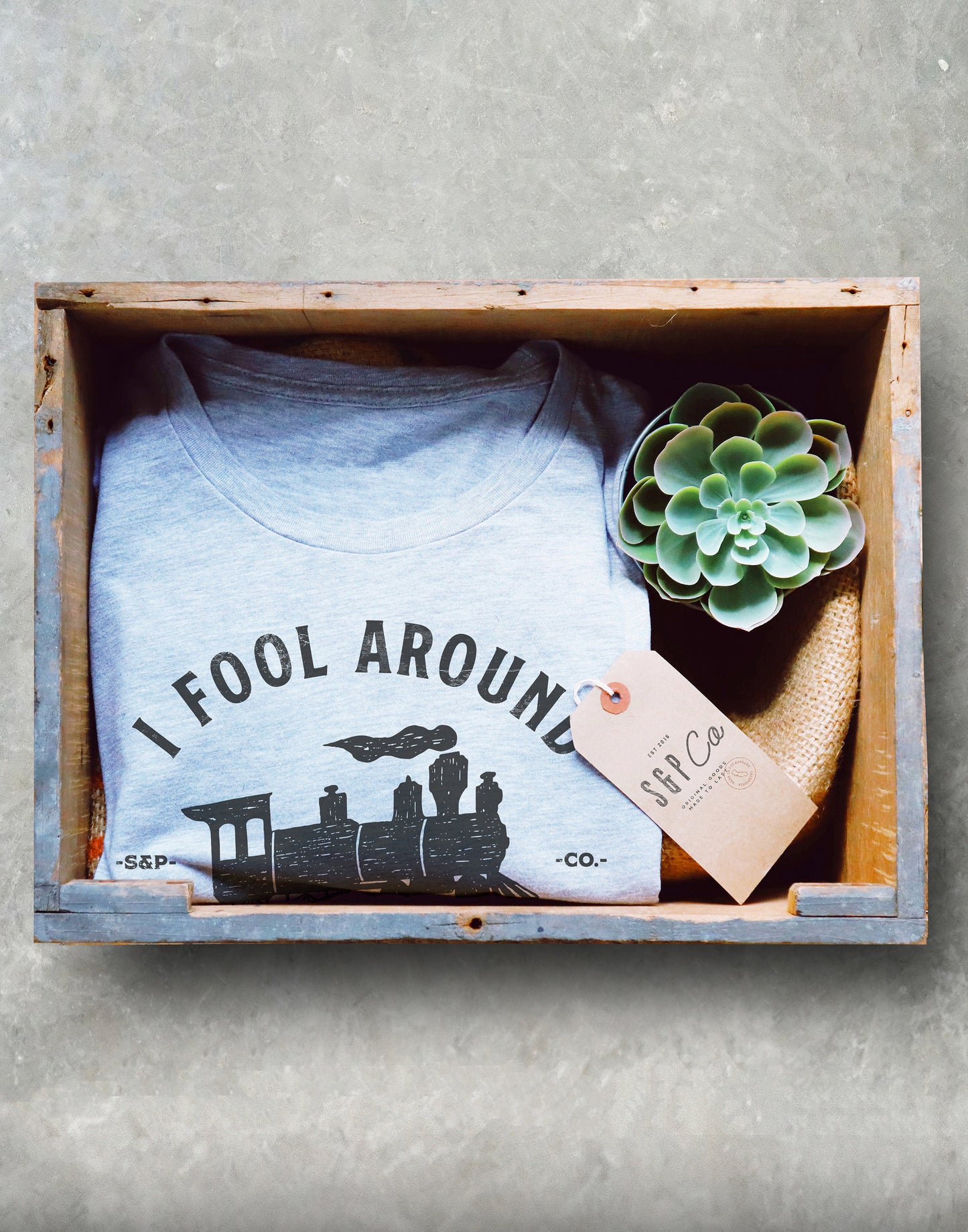 I Fool Around With Models Unisex Shirt - Model Train Shirt, Railroad T-Shirt, Toy Train Set Tee, Train Collector Gift, Trainspotter Gifts