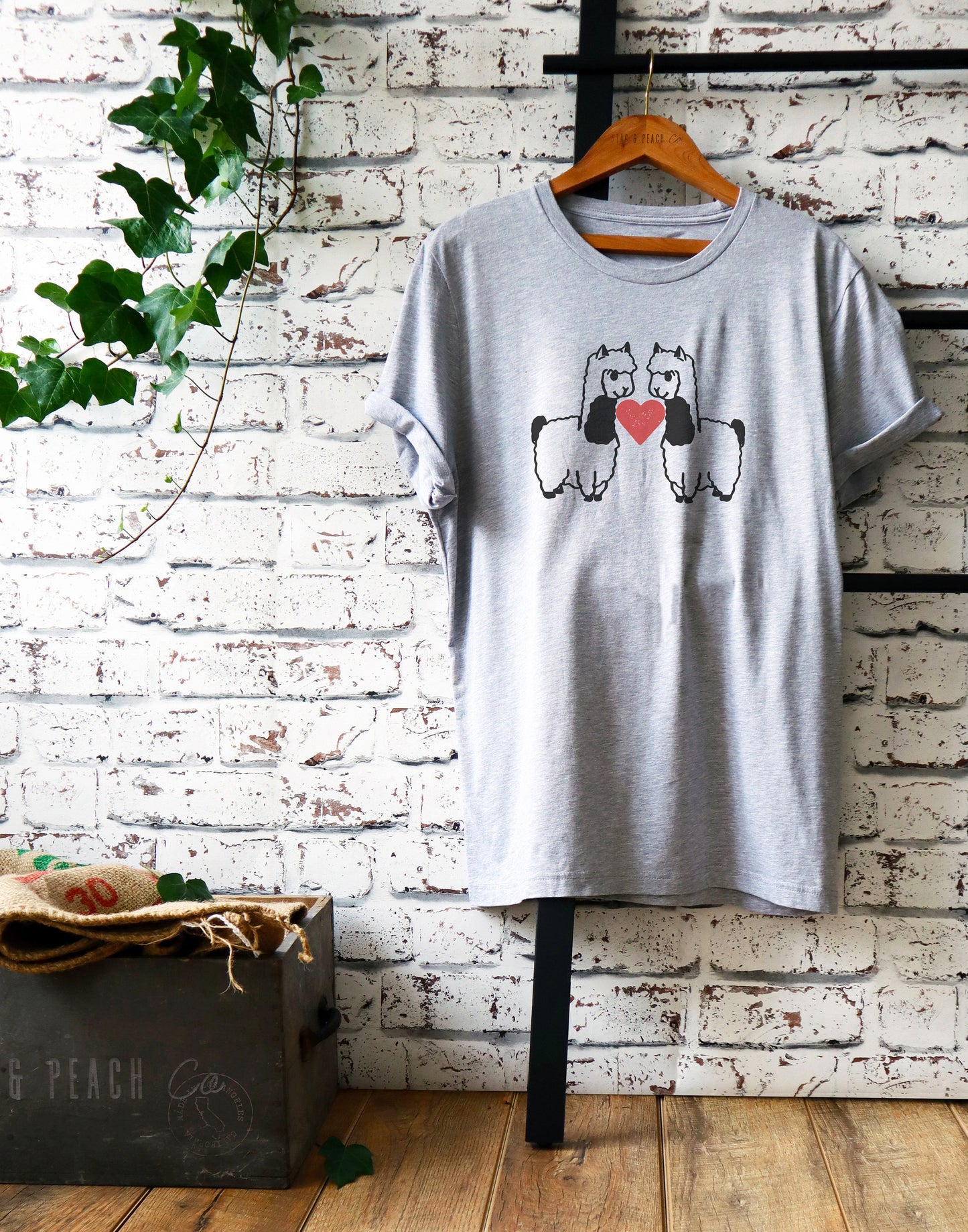 Llama Lover Gift - Cute Llama Love Heart Unisex Shirt, Valentines Day Gift for Girlfriend, Anniversary Gift for Wife, Funny Alpaca Shirt